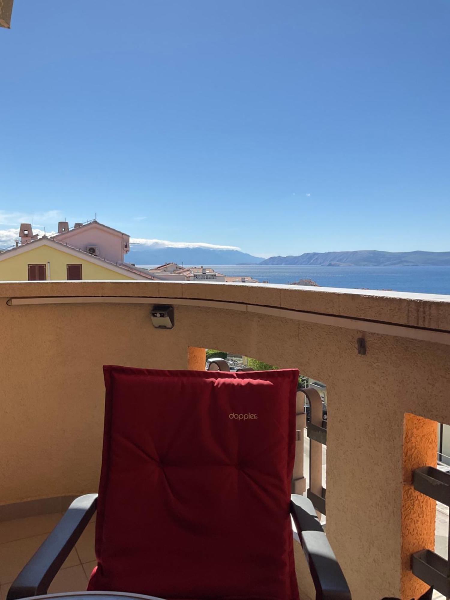 Sun & More Apartment Криквеница Екстериор снимка